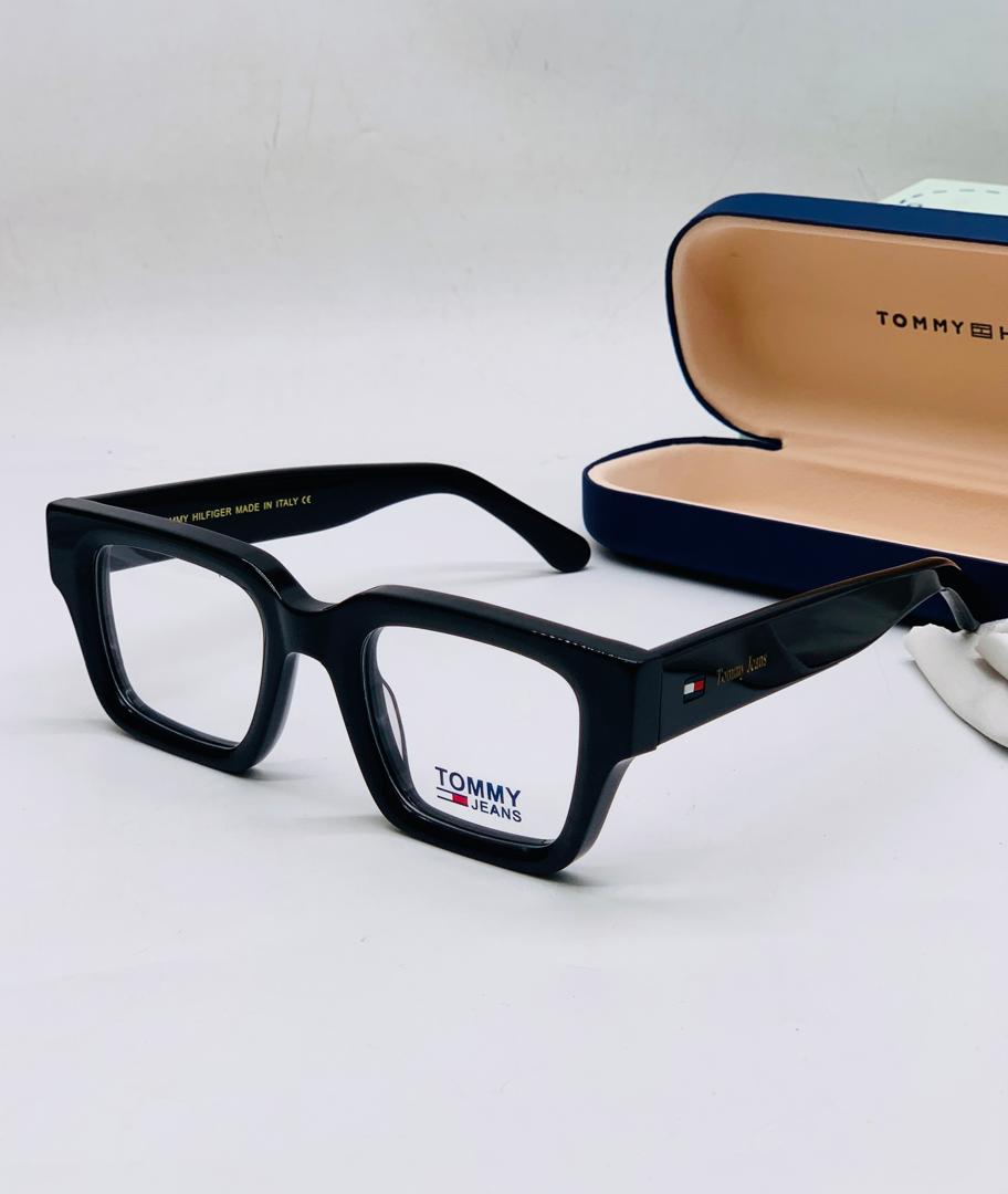 THF72072 Black Frame